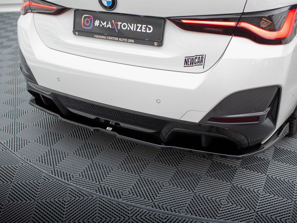 Central Rear Splitter (Vertical Bars) V.2 BMW i4 M-Pack G26 Maxton Design