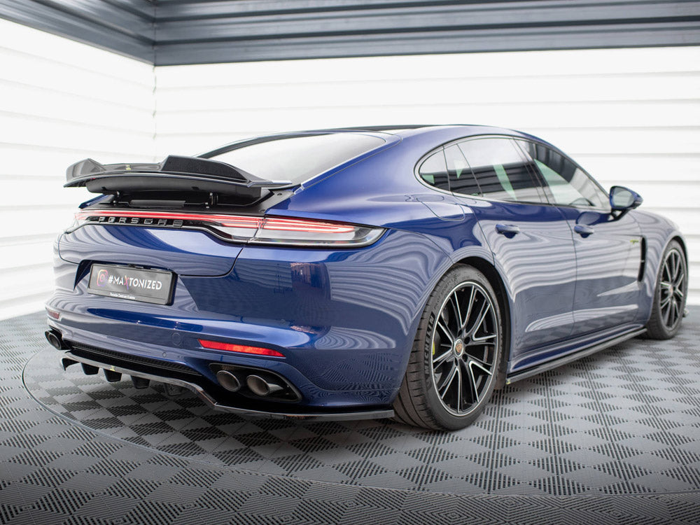 Central Rear Splitter (Vertical Bars) Porsche Panamera E-Hybrid 971 Facelift Maxton Design