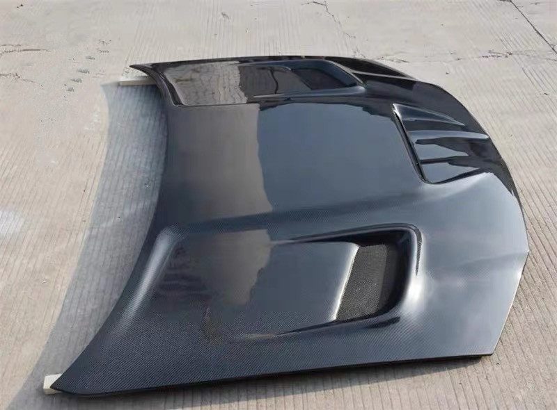 Luxury Sports Vented Carbon Bonnet For Chrysler 300c 2011-2014 -PP