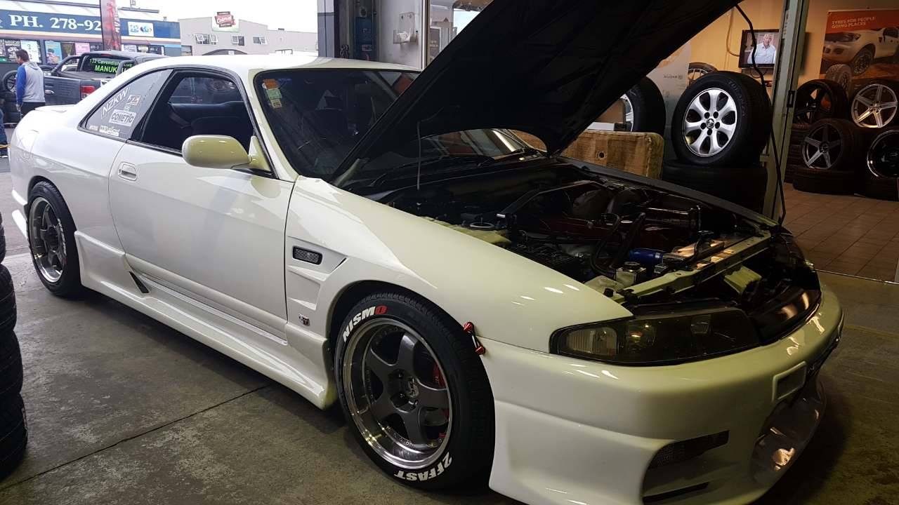 Luxury Sports Top Secret Style Front Bumper For Nissan Skyline R33