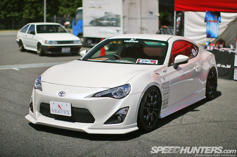 Luxury Sports Vertex Style Side Skirts For Toyota GT86