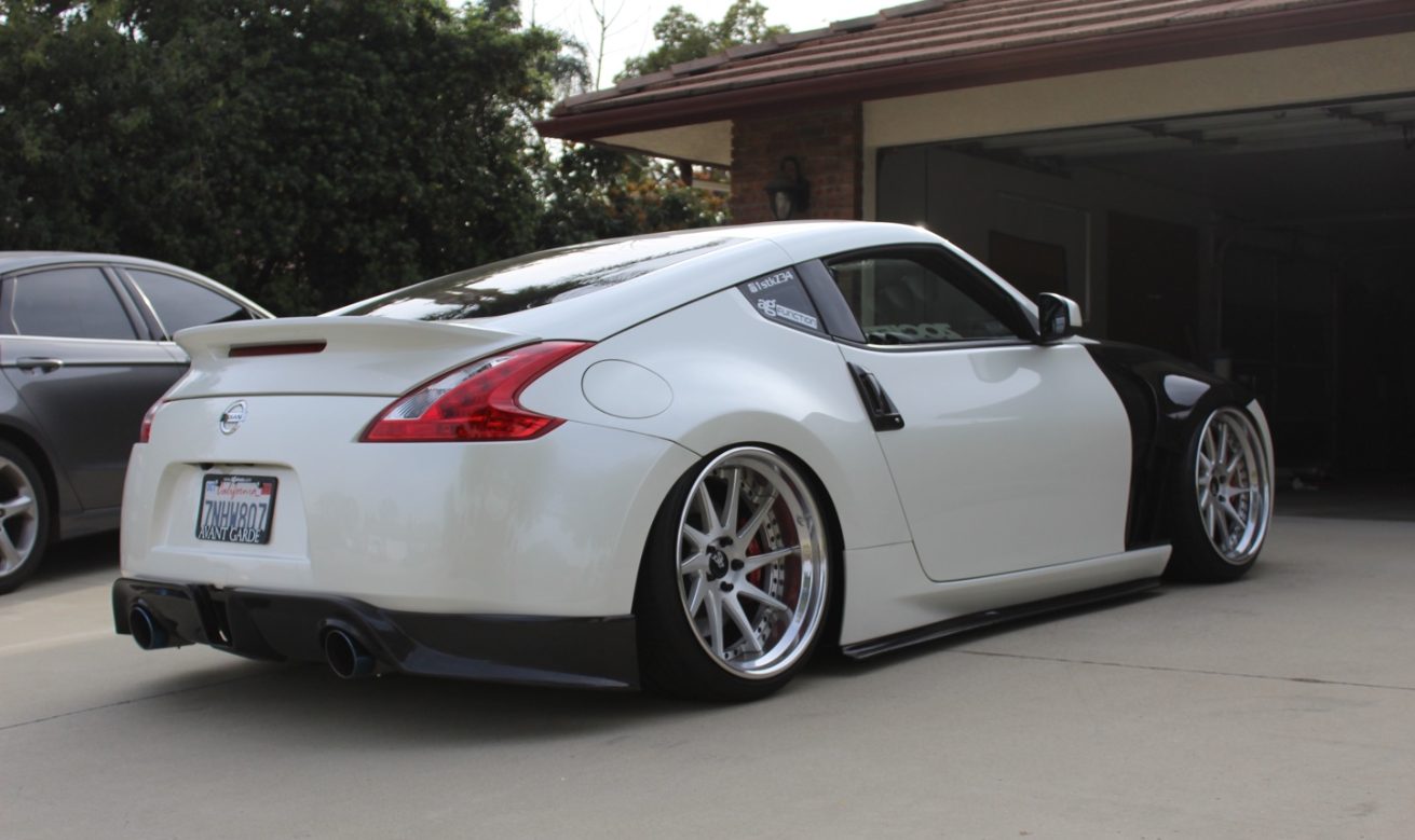 Luxury Sports Spec V Style Rear Lip For Nissan 370z -PP