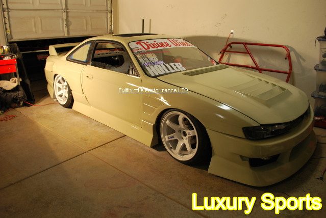 Luxury Sports Dmax Style Fiberglass Bonnet For Nissan Silvia S14 FL