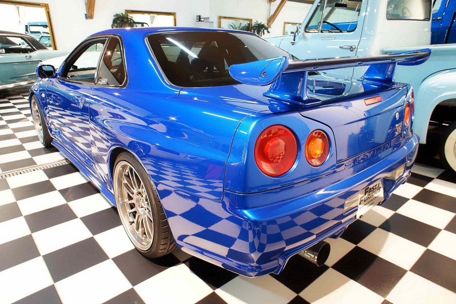 Luxury Sports Factory GTR Style Fiberglass Rear Spoiler For Nissan Skyline R34