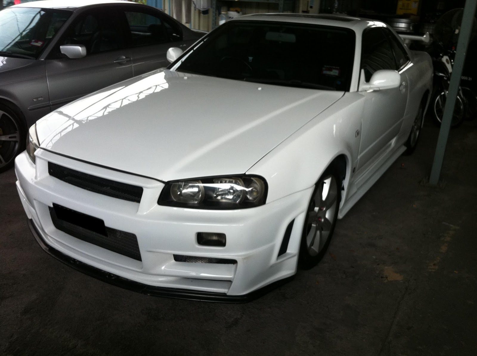 Luxury Sports Ztune Style Front Bumper For Nissan Skyline R34