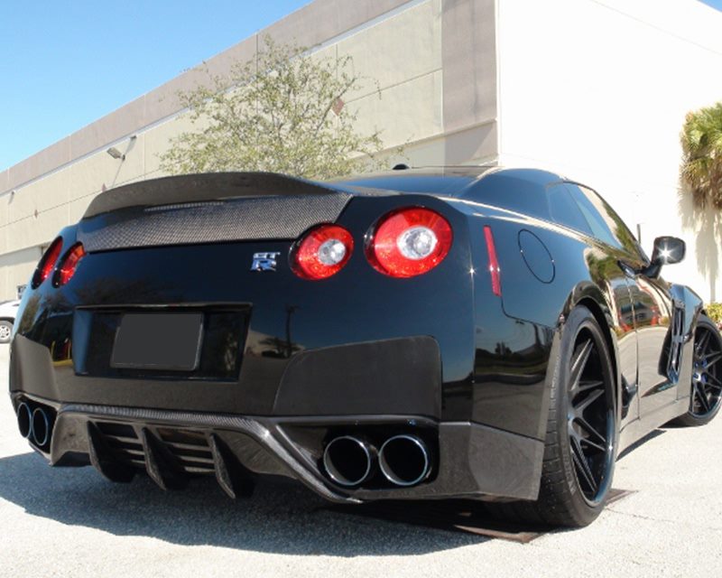 Luxury Sports Revozports Style Boot Lid For GTR R35 Carbon -PP