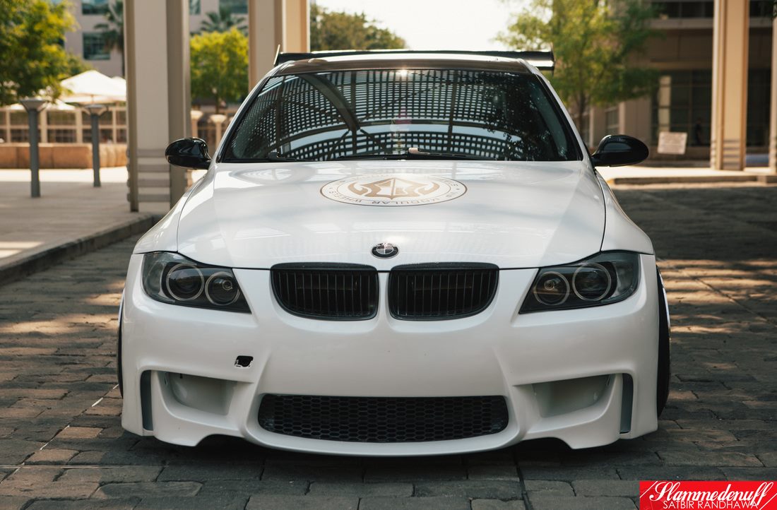 Luxury Sports 1M Style Front Bumper For BMW E90 Pre Lci