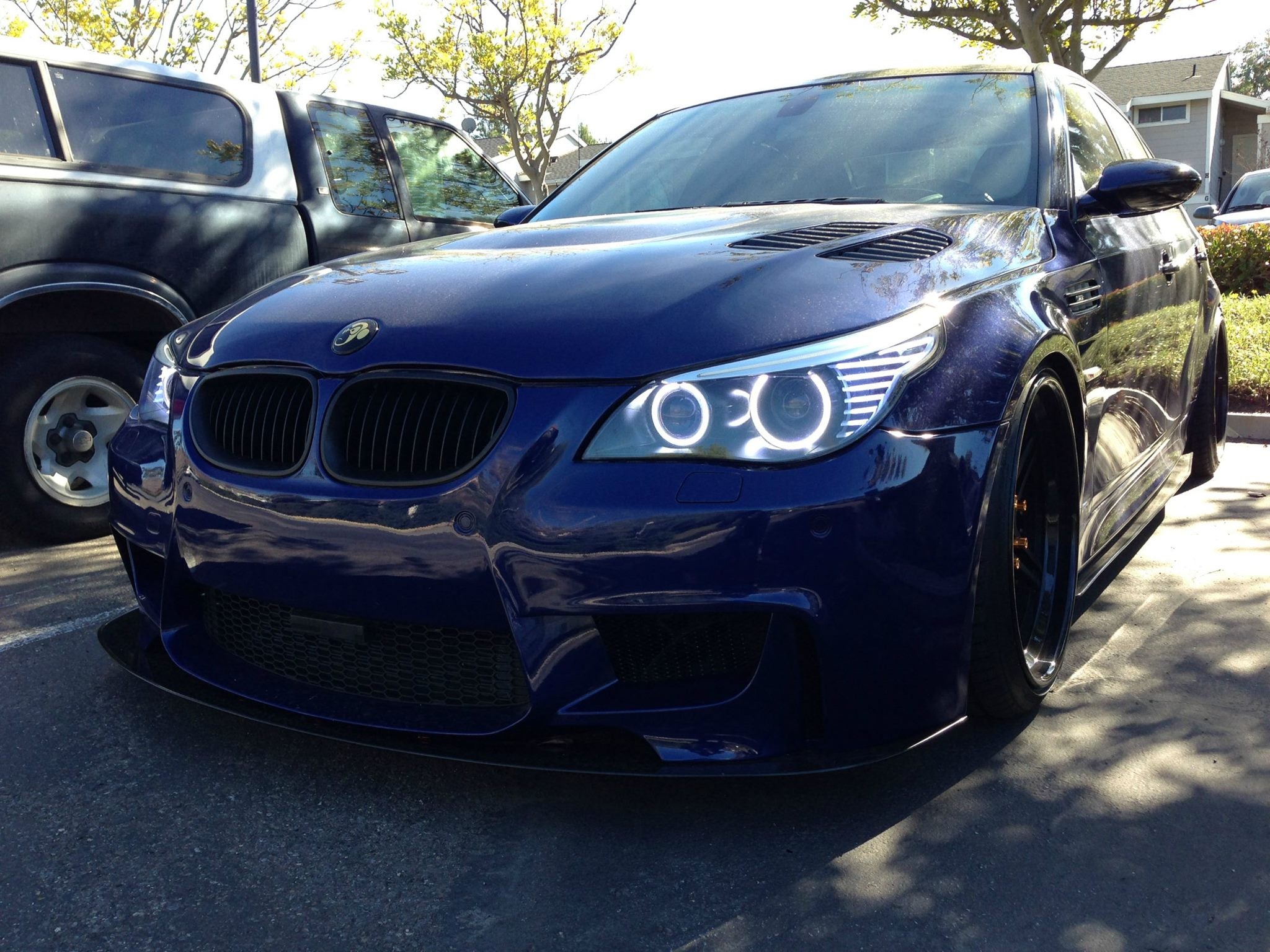 Luxury Sports 1M Style Front Bumper With Carbon Lip For BMW E60 -PP