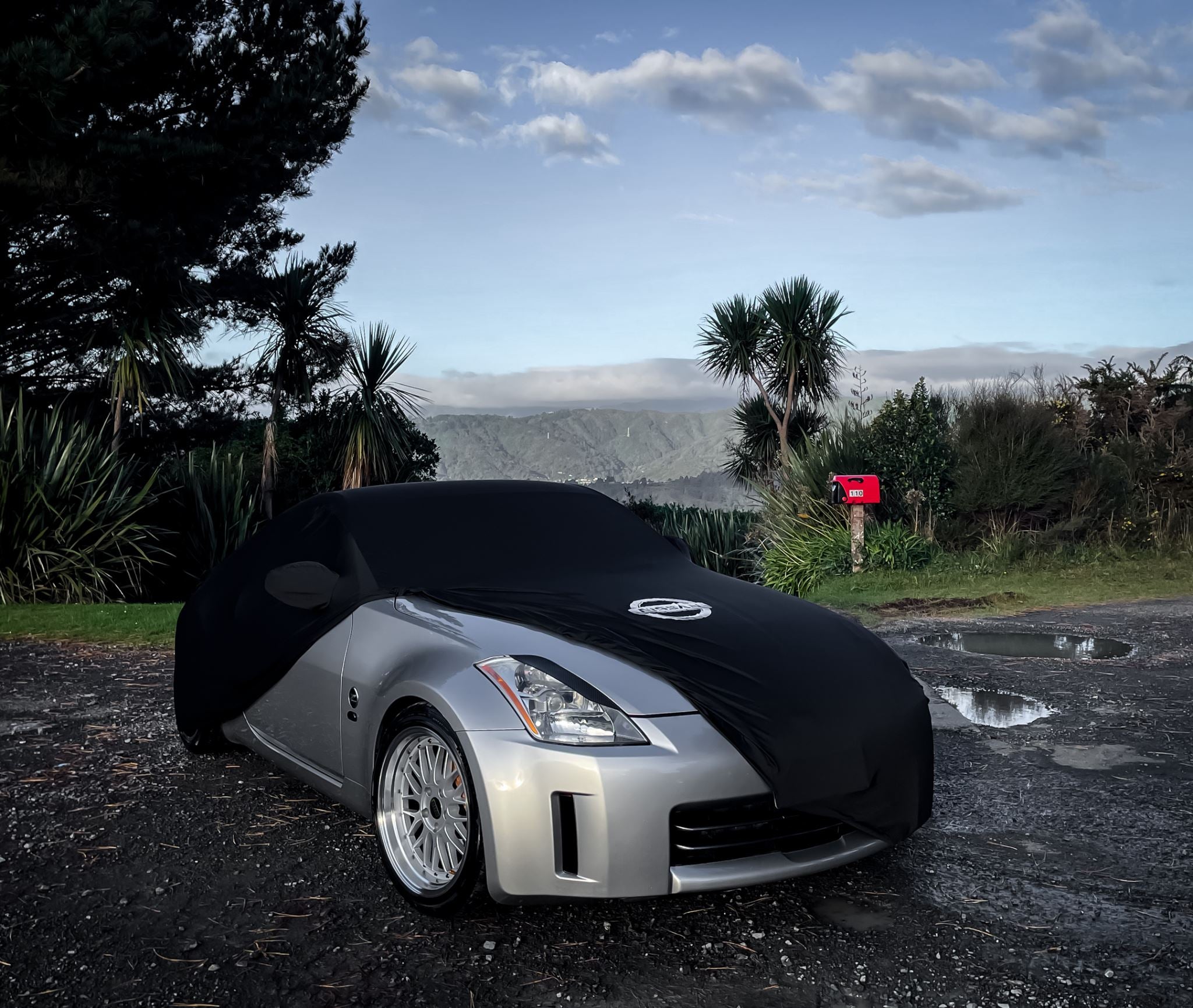 Nissan 350z / Fairlady Z / Z33 Custom Fit Indoor Car Cover (2002 - 2008)