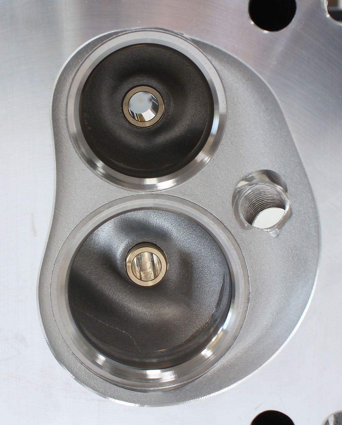 Aeroflow Performance 2.06" x 1.36" Intake Port, 1.85" x 1.27" Exhaust Port Aeroflow Bare Ford 390-428 170cc Aluminium Cylinder Heads with 72cc Chamber (Pair) AF95-0 SR
