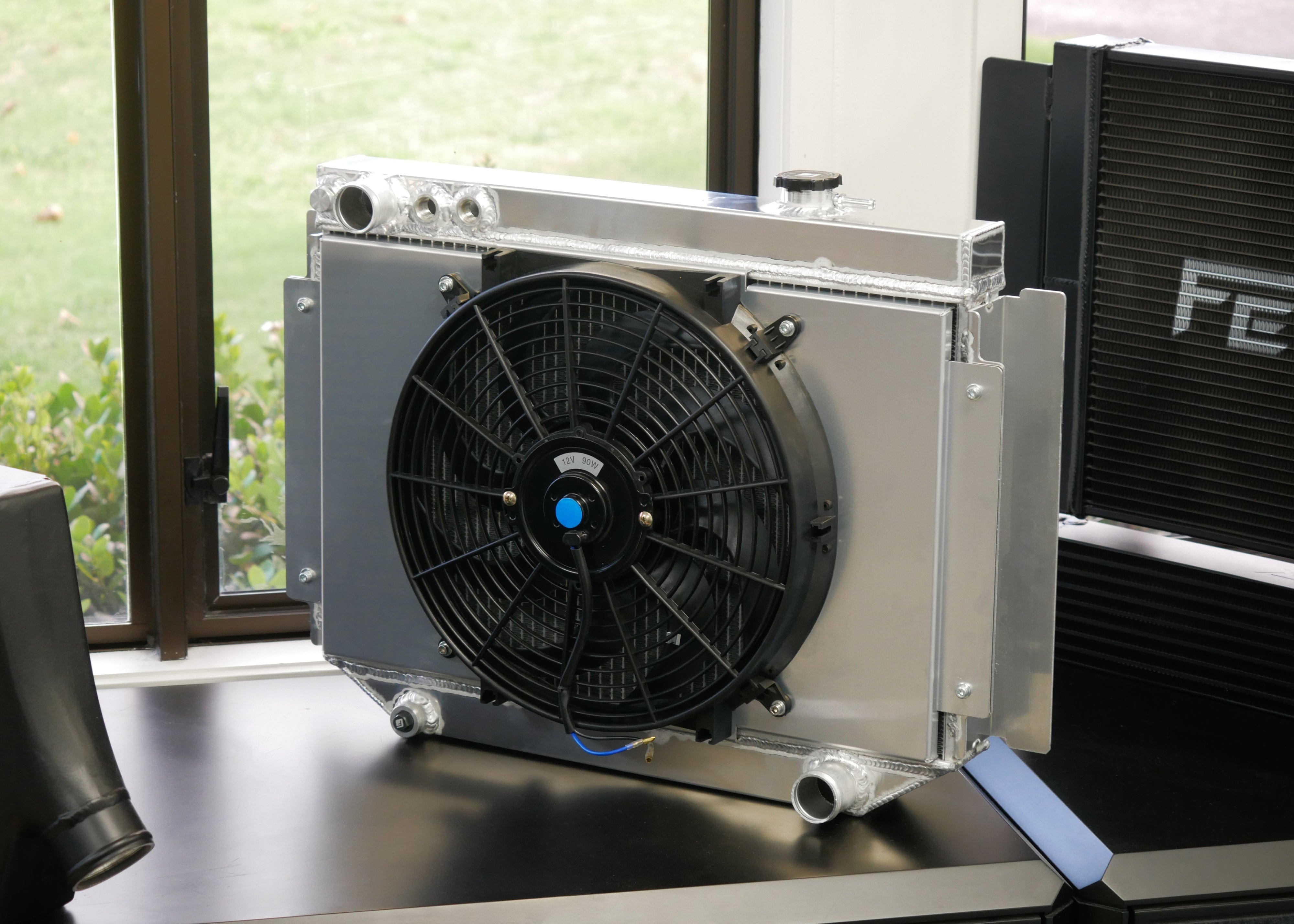 Fenix Cooling Performance Fans & Shrouds Black Holden Torana LC & LJ with LS1 Fan Shroud Kit SR