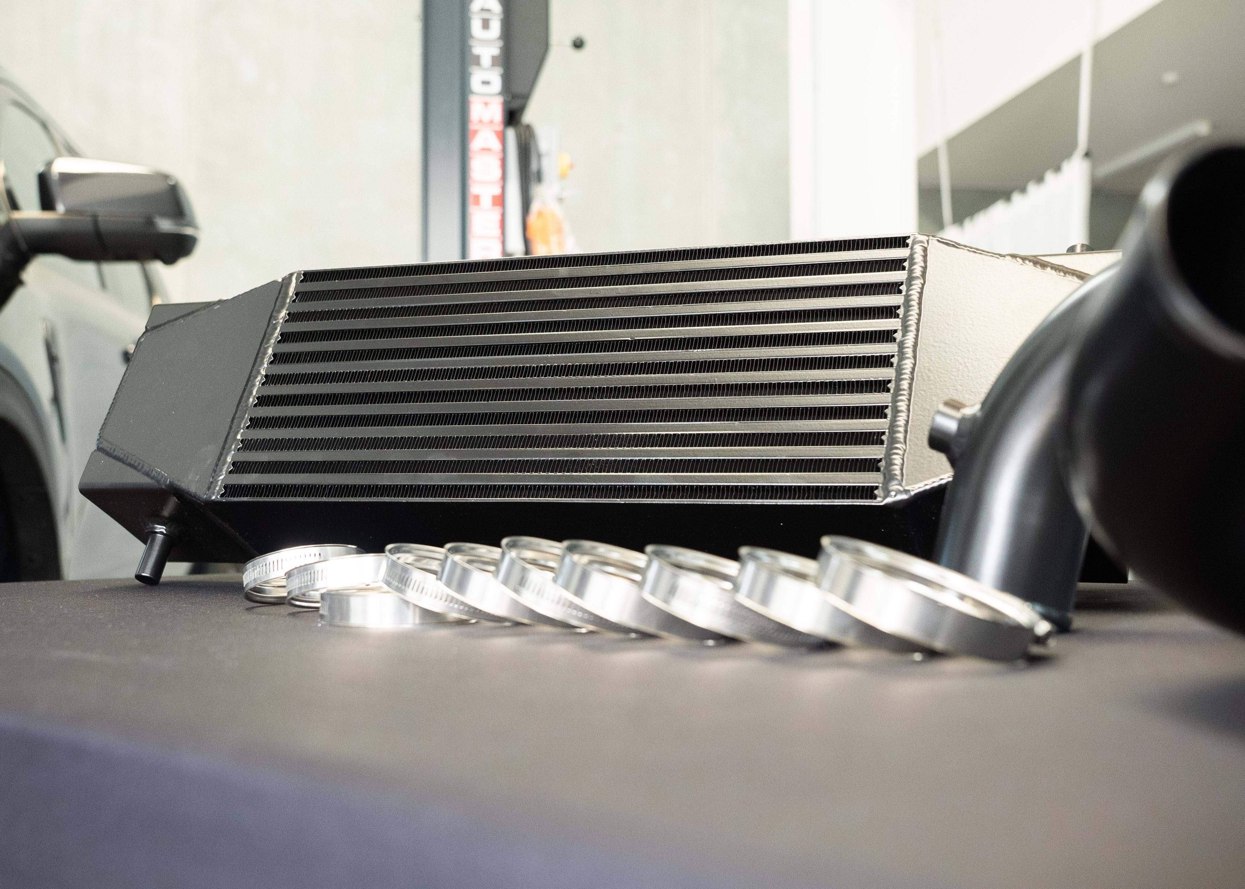 Fenix Cooling Performance Intercooler Black / Without Logo Ford Ranger P703 / RA & Everest U704 / UB 3.0L V6 Diesel 2022- SR