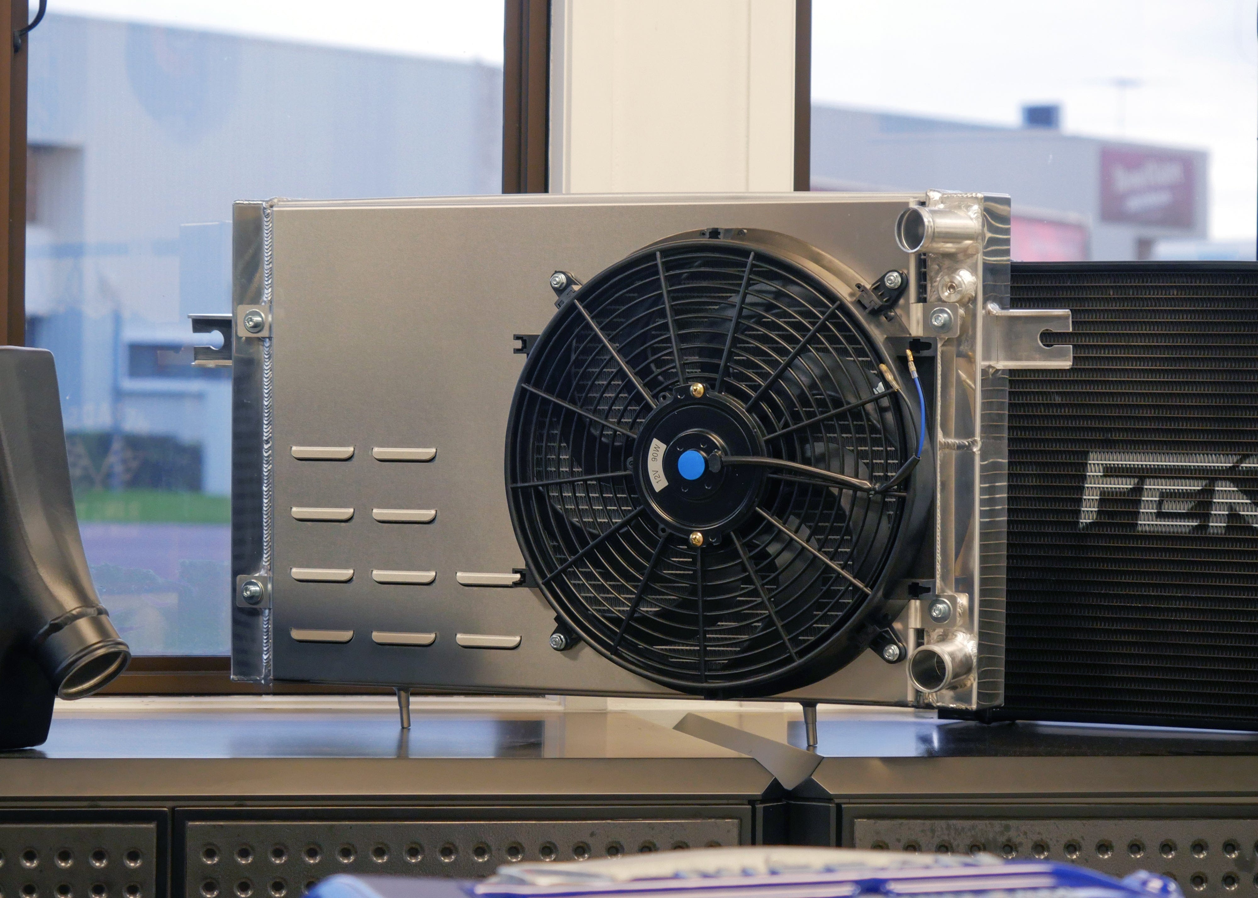 Fenix Cooling Performance Radiator 50mm [5mm High Density] / Raw / With x1 Fenix 14" 90W [RHS Fan Position] Nissan Silvia S14 / S15 with RB & JZ 1993-2002 [Tucked] | Performance Radiator SR