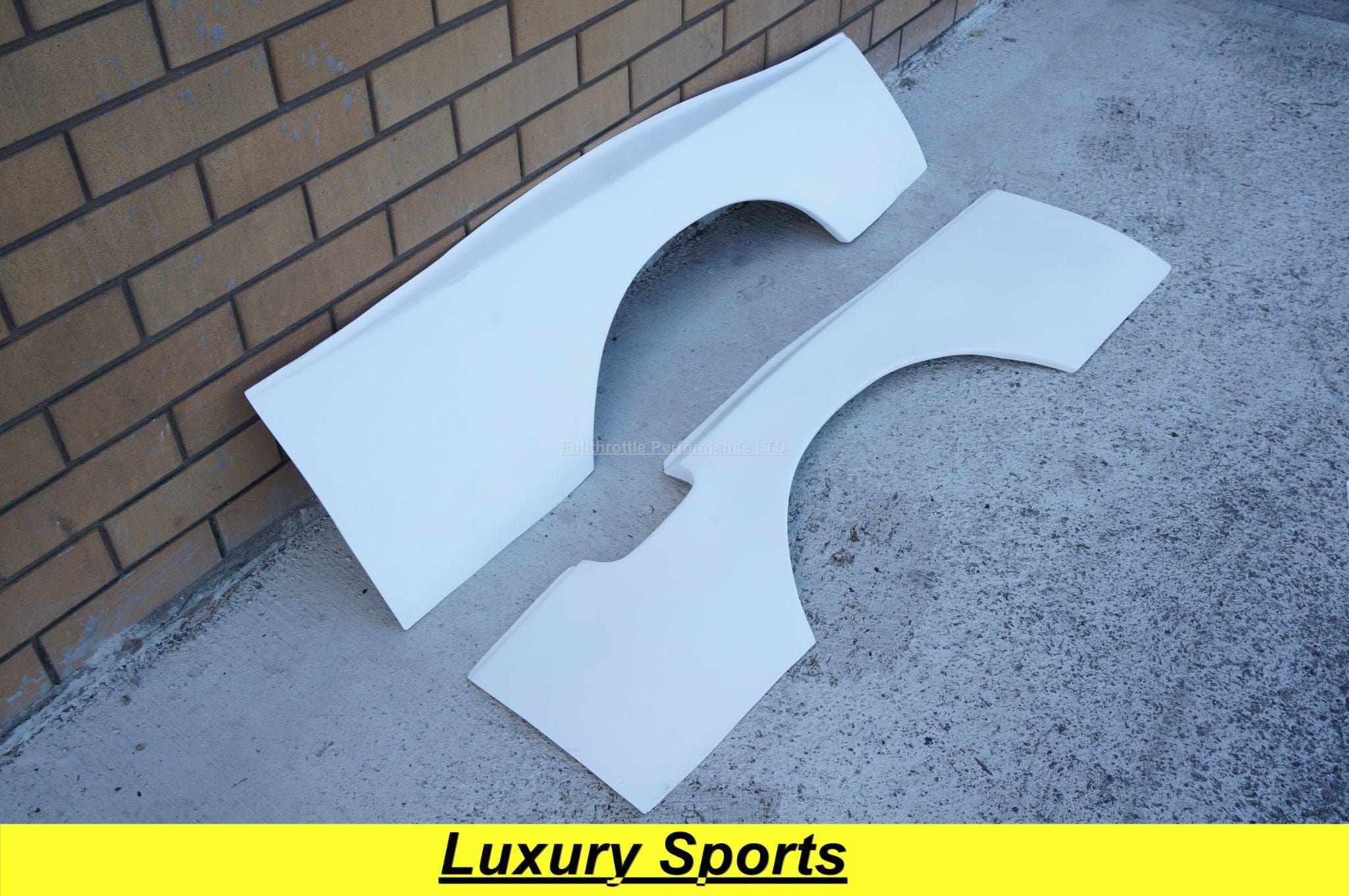 Luxury Sports Luxury Sports 30mm Wide Rear Fender For Nissan Skyline R33 2DR SR