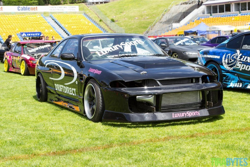 Luxury Sports Luxury Sports BN Style Front Bumper For Nissan Skyline R33 SR