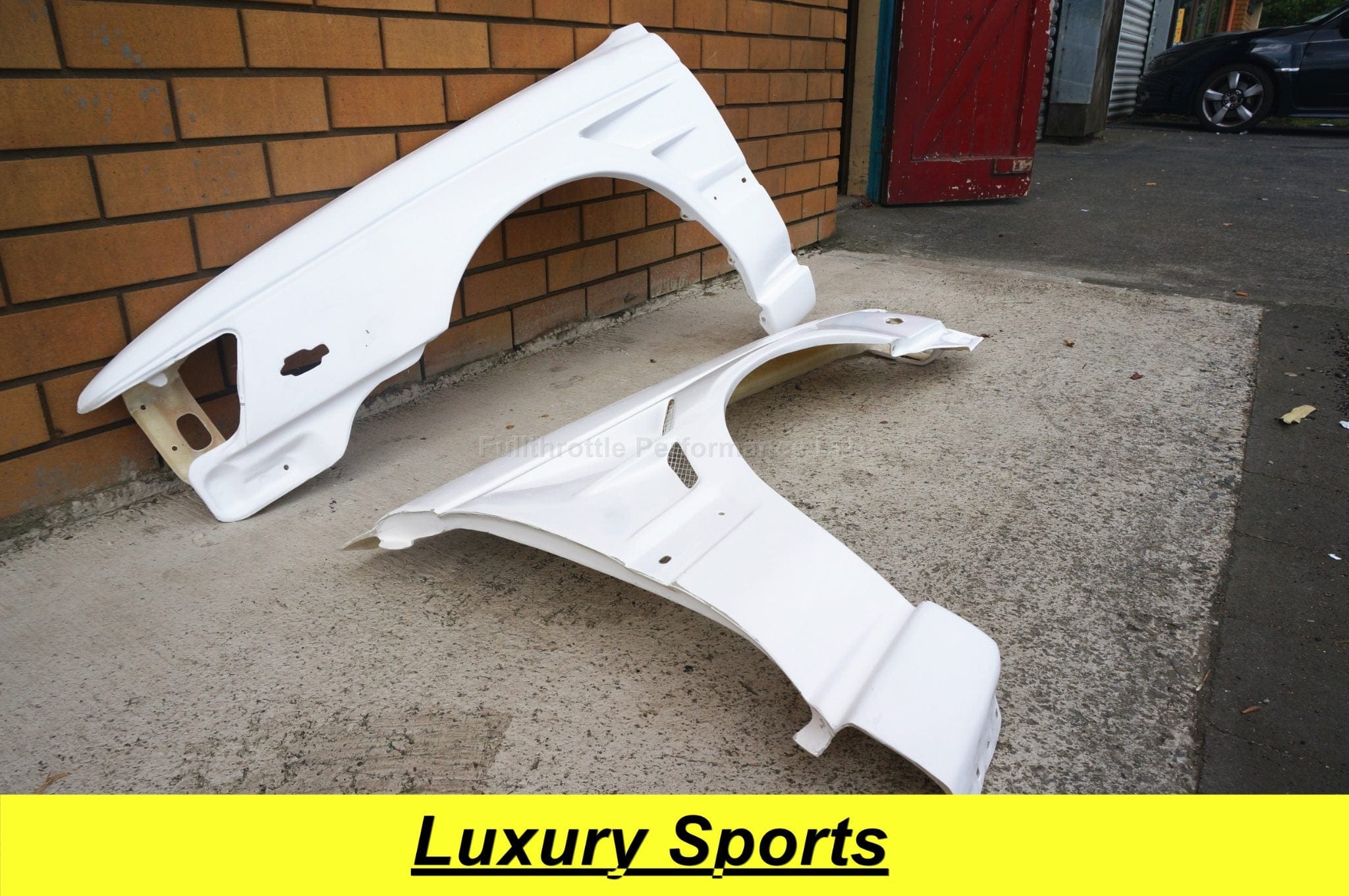 Luxury Sports Luxury Sports BN Style Front Fender For Nissan Laurel C33 30mm Wide SR