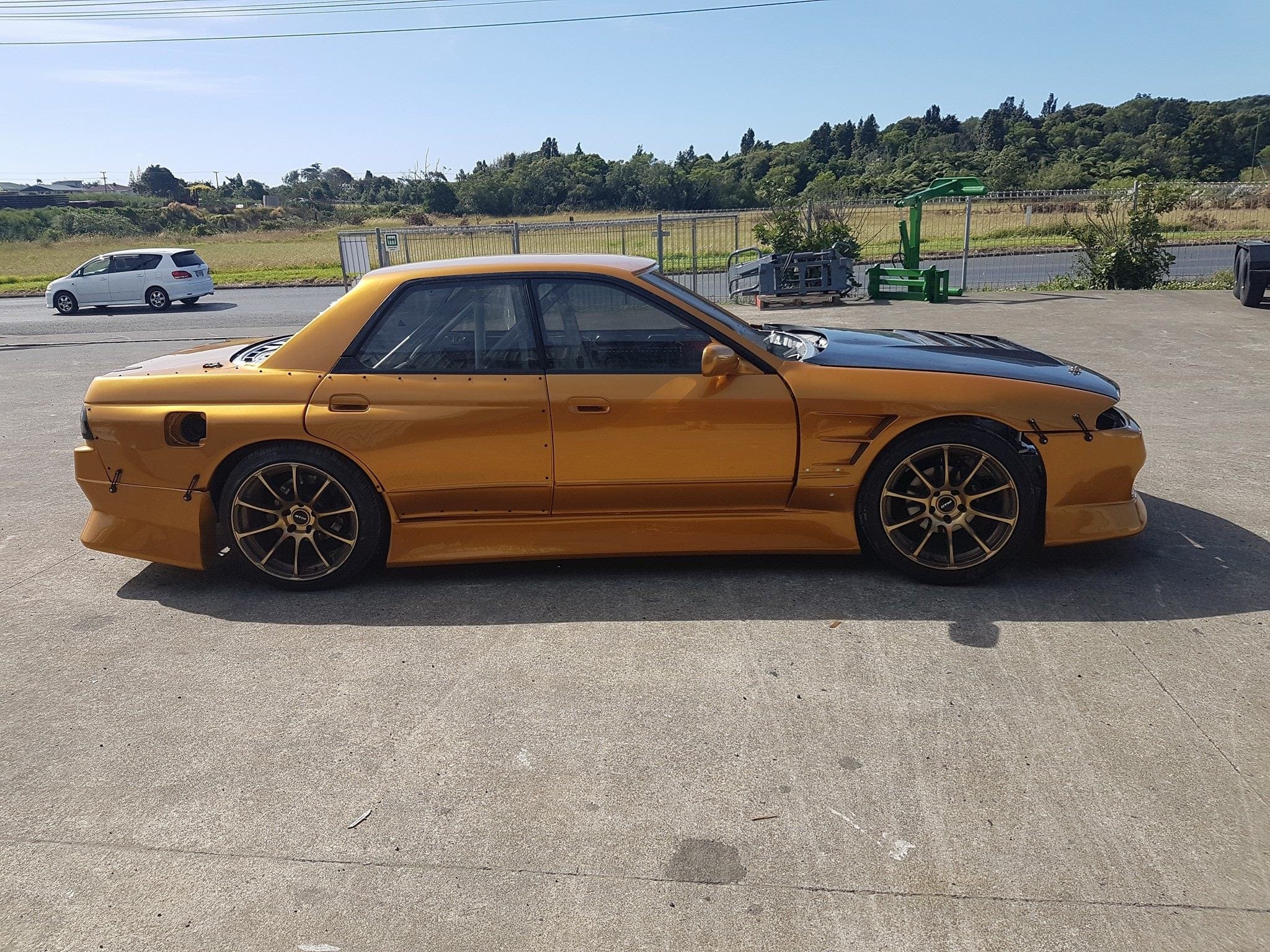 Luxury Sports Luxury Sports BN Style Side Skirts For Nissan Skyline R32 4DR SR