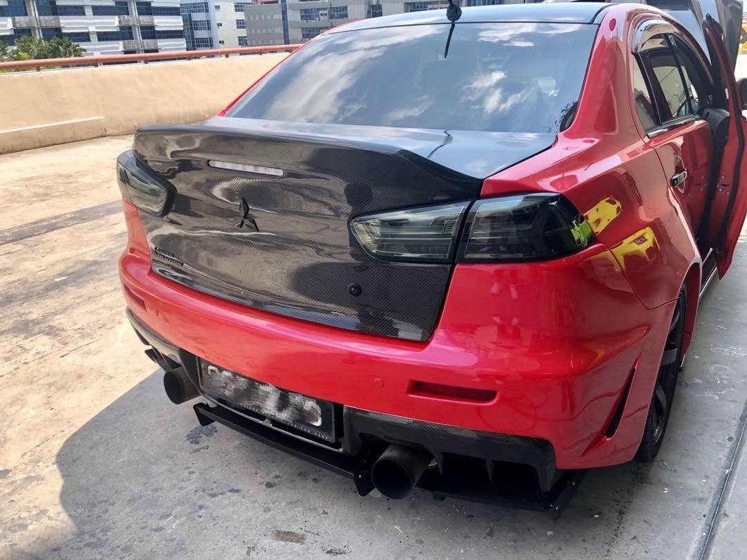 Luxury Sports Luxury Sports Do Luck Style Boot Lid EVO X -PP SR