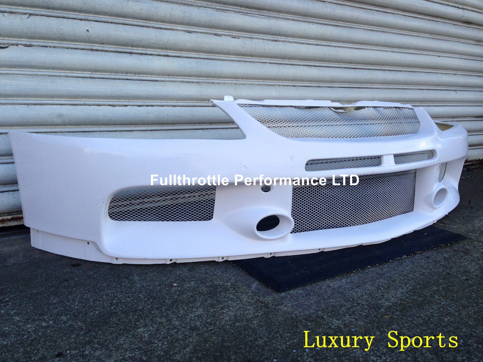 Luxury Sports Luxury Sports Factory EVO 9 Style Front Bumper For Mistubishi EVO 7-9 SR