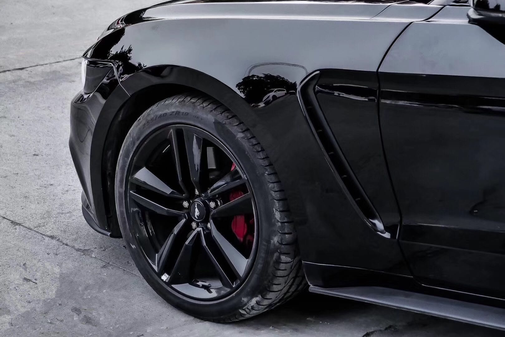 Luxury Sports Luxury Sports GT350 Style Vented Front Fender For Ford Mustang 15-17 -PP SR