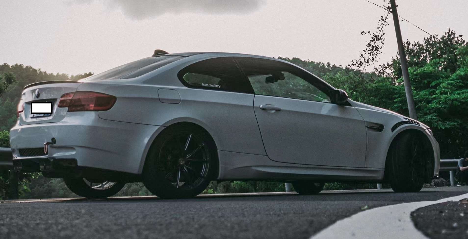 Luxury Sports Luxury Sports GT4RS Style Potion Carbon Front Fender For BMW E92 E93 M3-PP SR