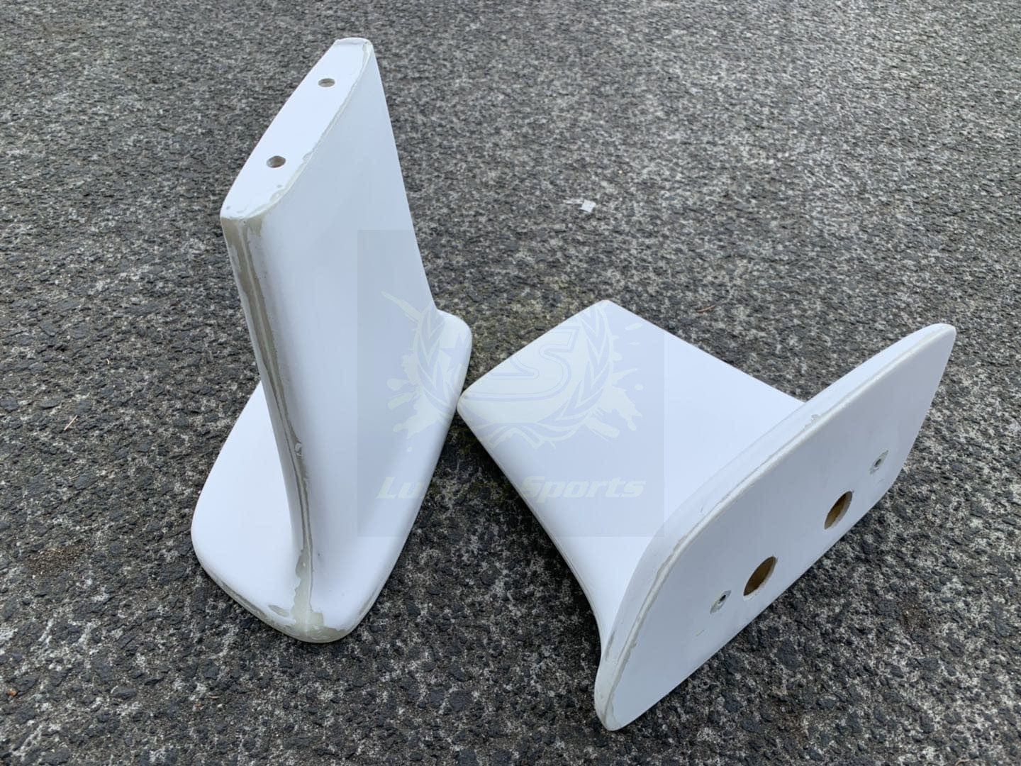 Luxury Sports Luxury Sports Jun Style High Leg/Stands For Nissan Skyline R34 GTR Spoiler SR
