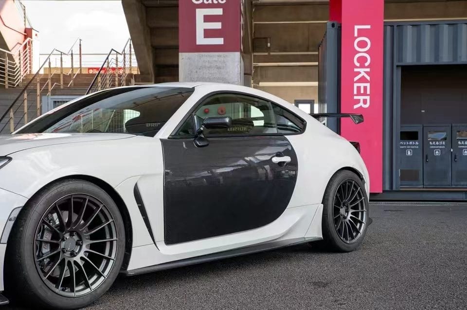 Luxury Sports Luxury Sports OEM Factory Style Double Side Carbon Door For Toyota GR86 -PP SR