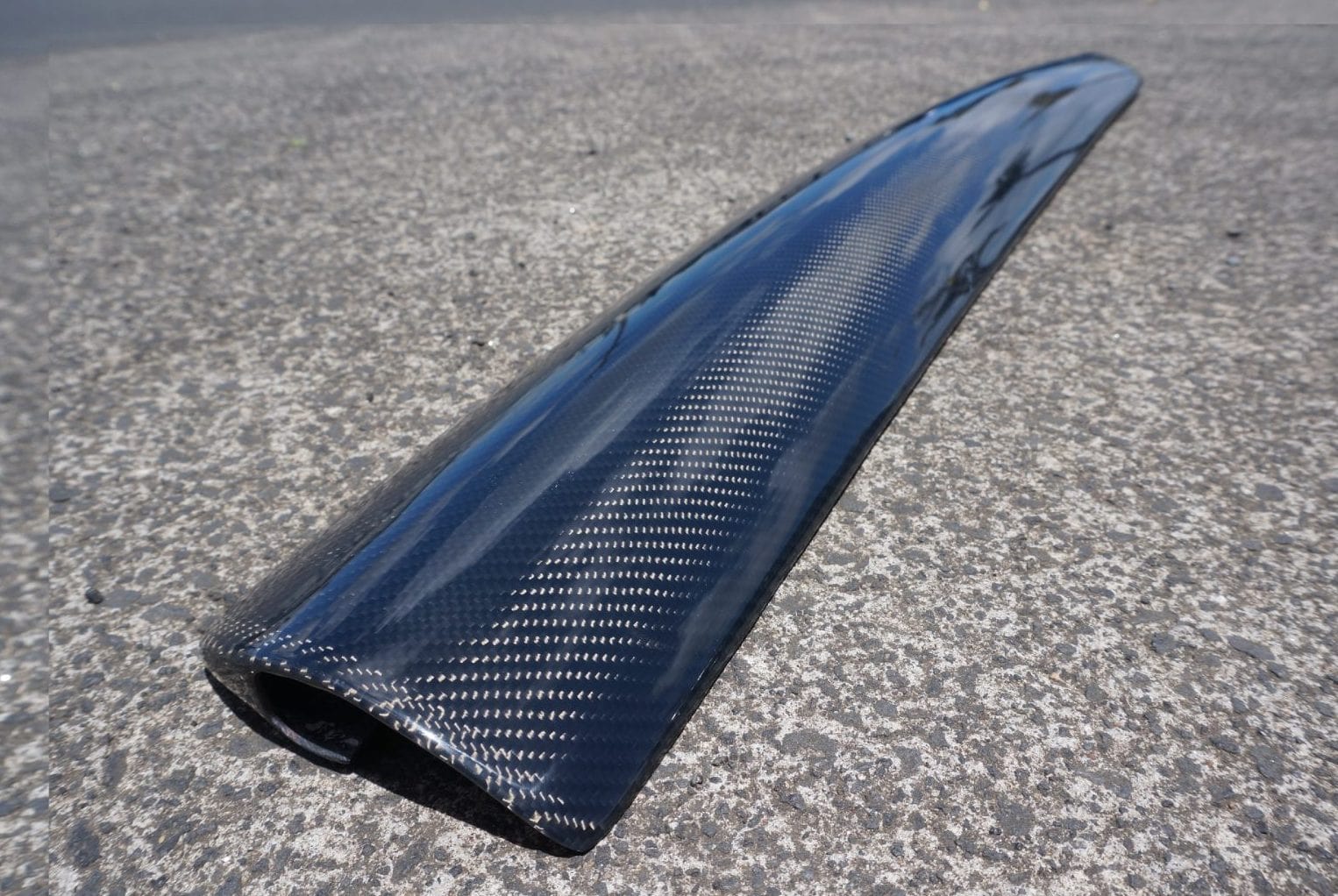Luxury Sports SR Rear Spoiler Gurney Flap For R32 GTR Carbon -PP SR