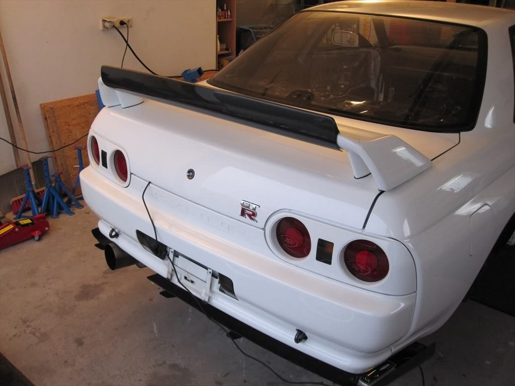Luxury Sports SR Rear Spoiler Gurney Flap For R32 GTR Carbon -PP SR