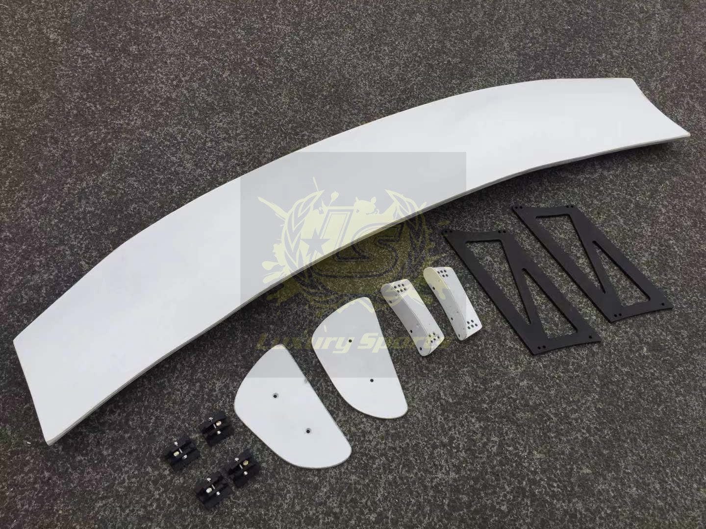 Luxury Sports Luxury Sports Universal GT Spoiler 1.45m With Brackets Fiberglass SR