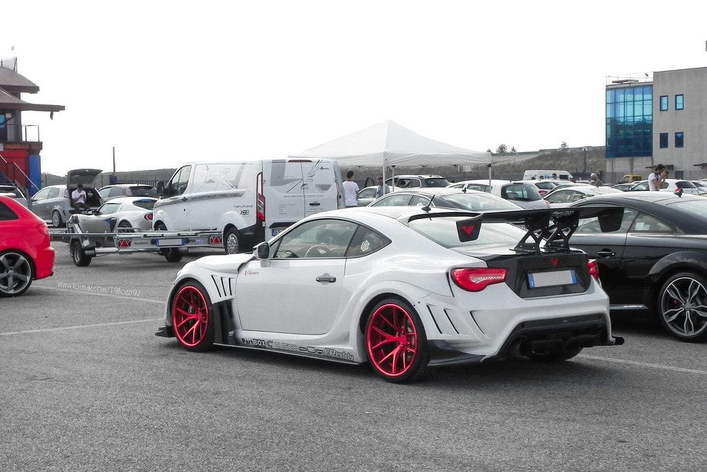 Luxury Sports Luxury Sports Varis Style Wide Bodykit For Toyota GT86 -PP SR