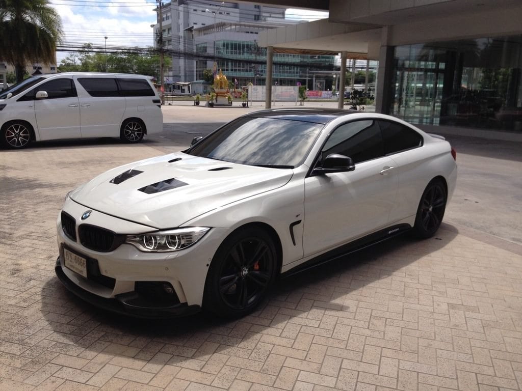 Luxury Sports Luxury Sports Vorsteiner Style Carbon Bonnet For BMW F30 -PP SR