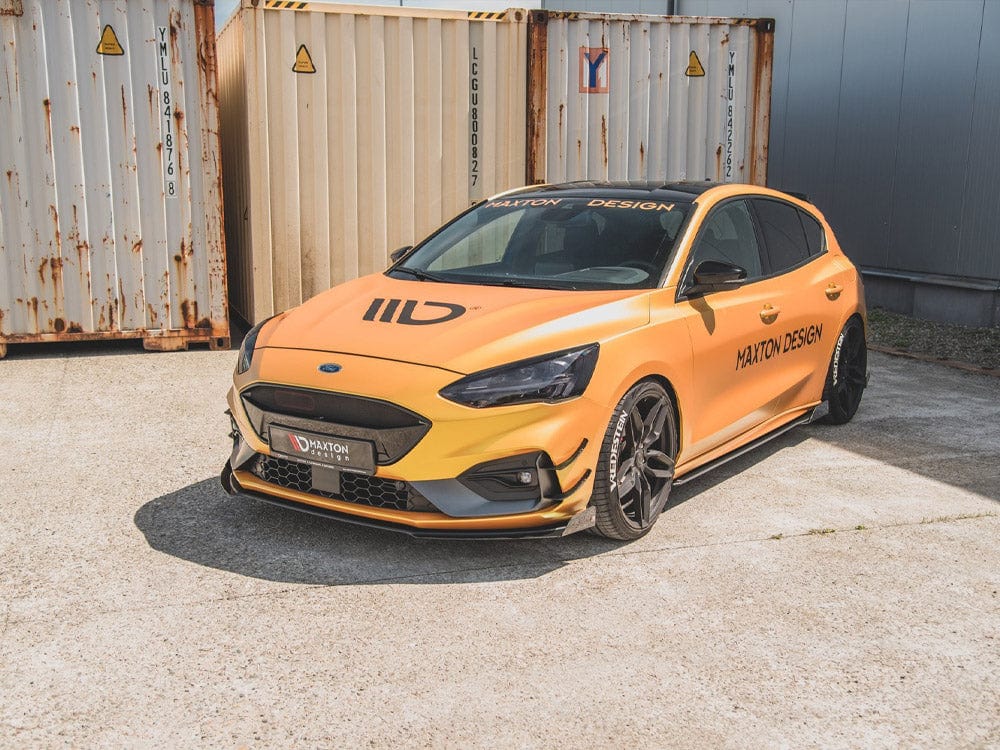Maxton Design Black-Red + Gloss Flaps Street PRO Front Splitter + Flaps Ford Focus ST / ST-Line Mk4 Maxton Design SR