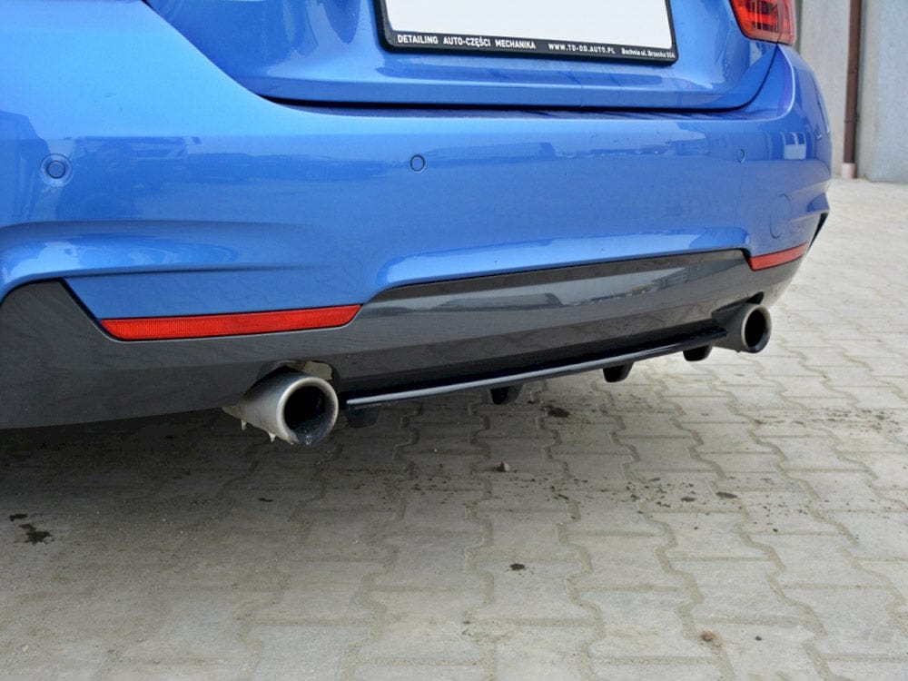 Maxton Design Carbon Look Central Rear Splitter (Vertical Bars) BMW 4 F32 M-Sport Maxton Design SR