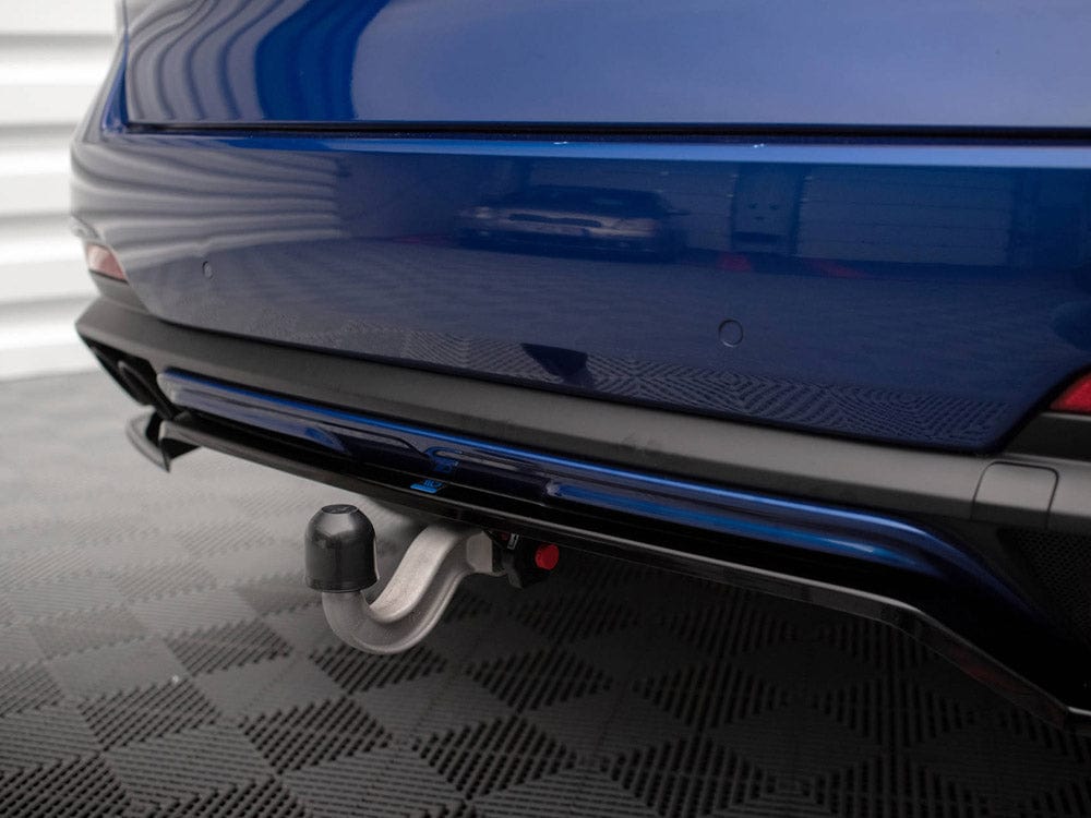 Maxton Design Carbon Look / No Central Rear Splitter (Vertical Bars) Maserati Levante GTS Mk1 Maxton Design SR