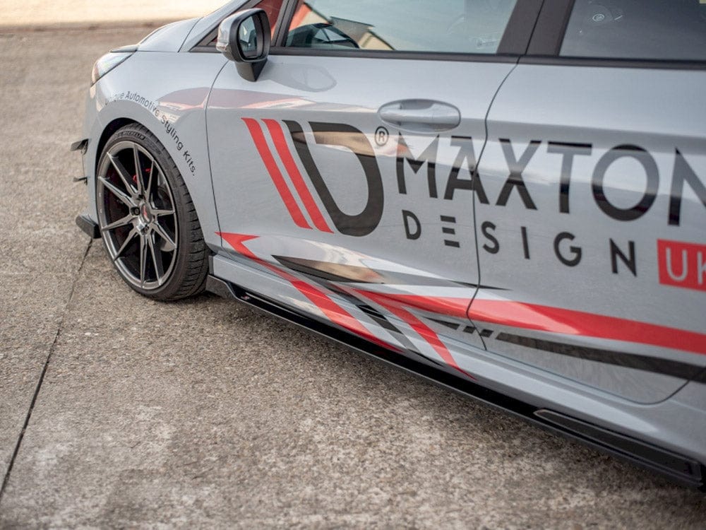 Maxton Design Carbon Look / No Side Skirts Diffusers V.3 Ford Fiesta MK8 ST / St-line Maxton Design SR