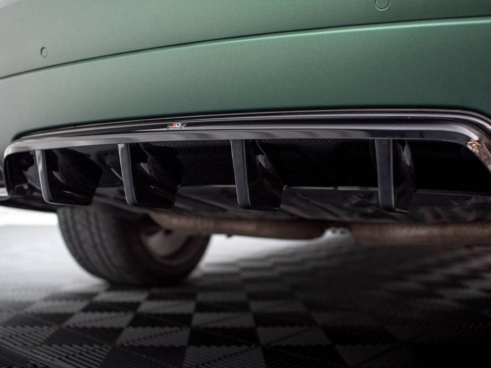 Maxton Design Carbon Look / Red Central Rear Splitter (Vertical Bars) Maserati Levante Mk1 Maxton Design SR