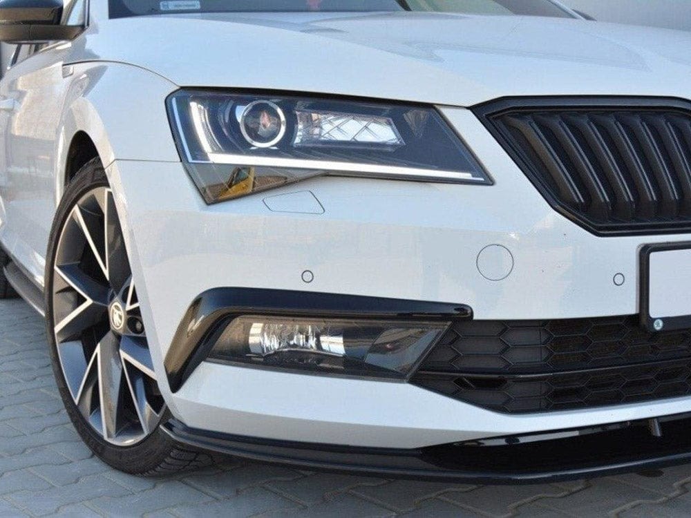 Maxton Design Carbon Look / White Frames For Lights Skoda Superb III Maxton Design SR