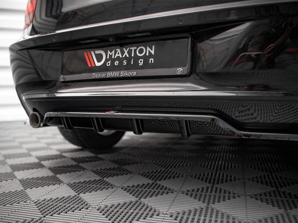 Maxton Design Central Rear Splitter (Vertical Bars) BMW 1 F20 Maxton Design SR