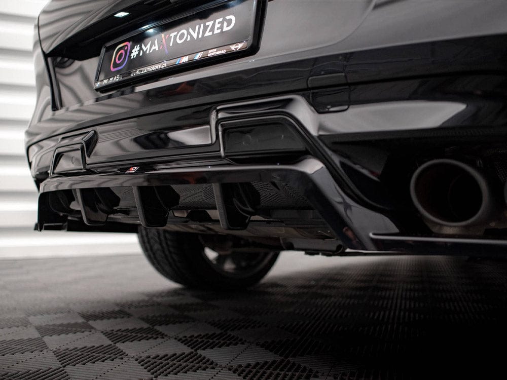 Maxton Design Central Rear Splitter (Vertical Bars) BMW X6 M F96 Maxton Design SR