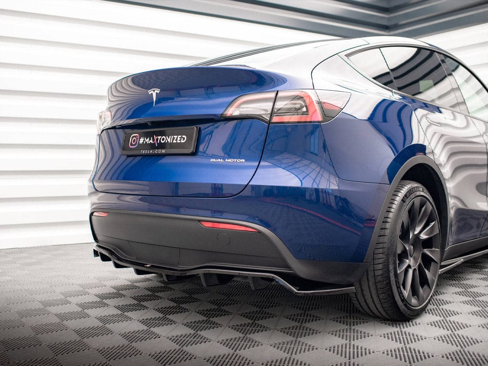 Maxton Design Central Rear Splitter (Vertical Bars) Tesla Model Y Maxton Design SR