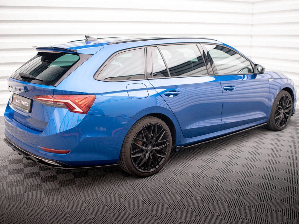 Maxton Design Gloss Black / No Side Skirts Diffusers V.1 Skoda Octavia Mk4 Maxton Design SR