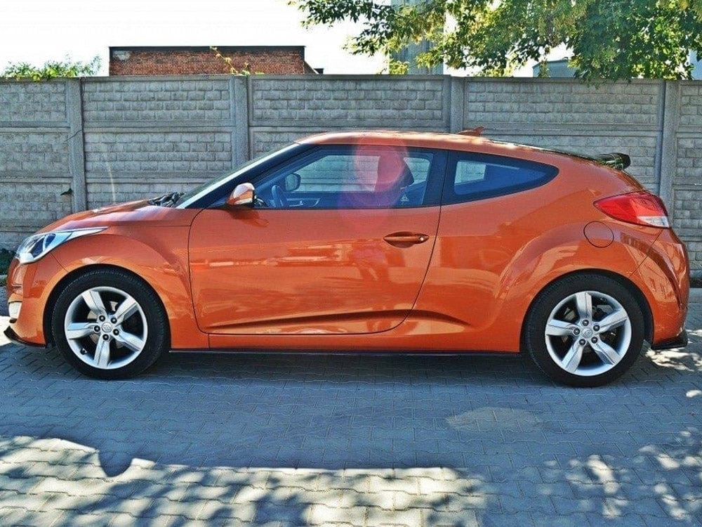 Maxton Design Gloss Black / Yellow Side Skirts Diffusers Hyundai Veloster Maxton Design SR