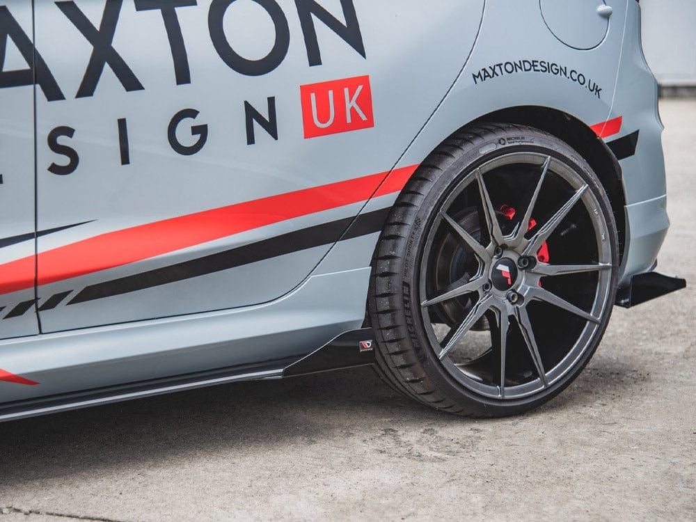 Maxton Design GLOSS FLAPS Side Flaps Ford Fiesta Mk8 ST / ST-Line Maxton Design SR