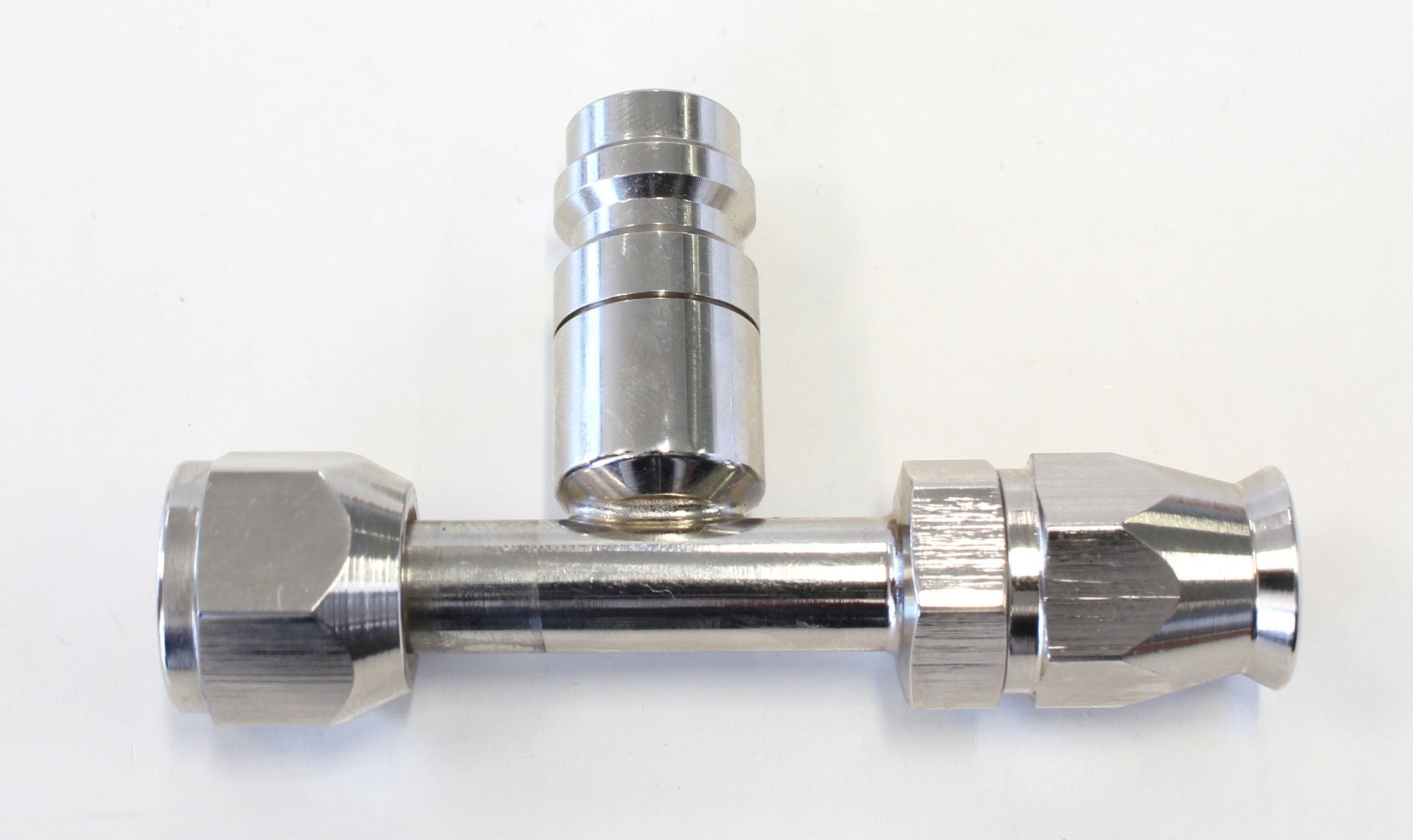 Aeroflow Performance Aeroflow A/C Straight Fitting #6 with Charge Port AFFCE-06B SR